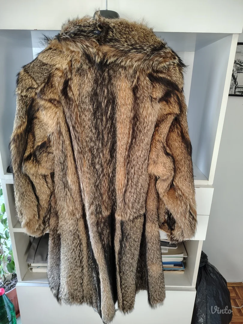 Bunda od prirodnog krzna (korejski pas)