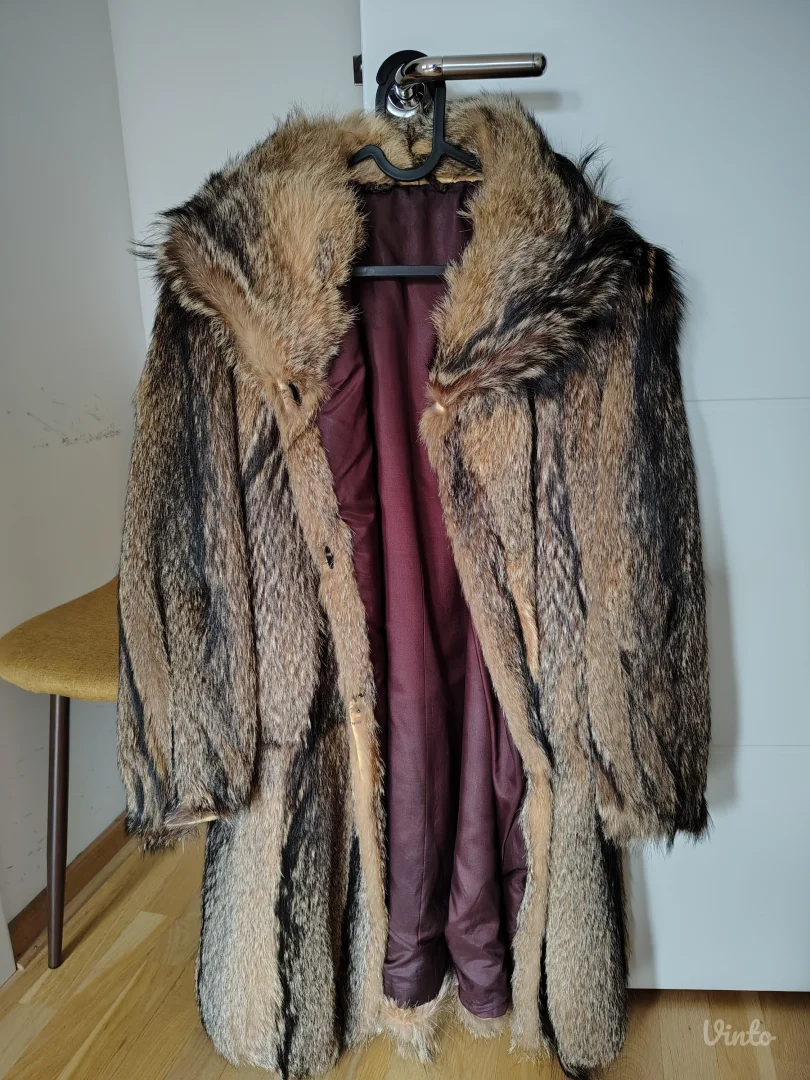 Bunda od prirodnog krzna (korejski pas)