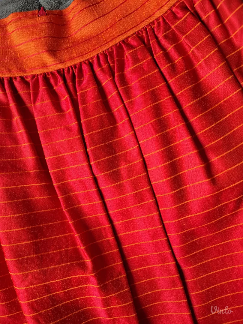 Dizajnerska suknja – autorski komad