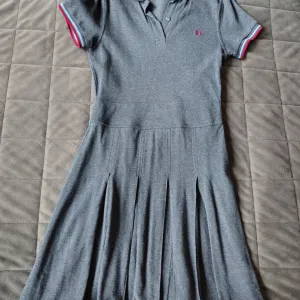 Fred Perry haljina