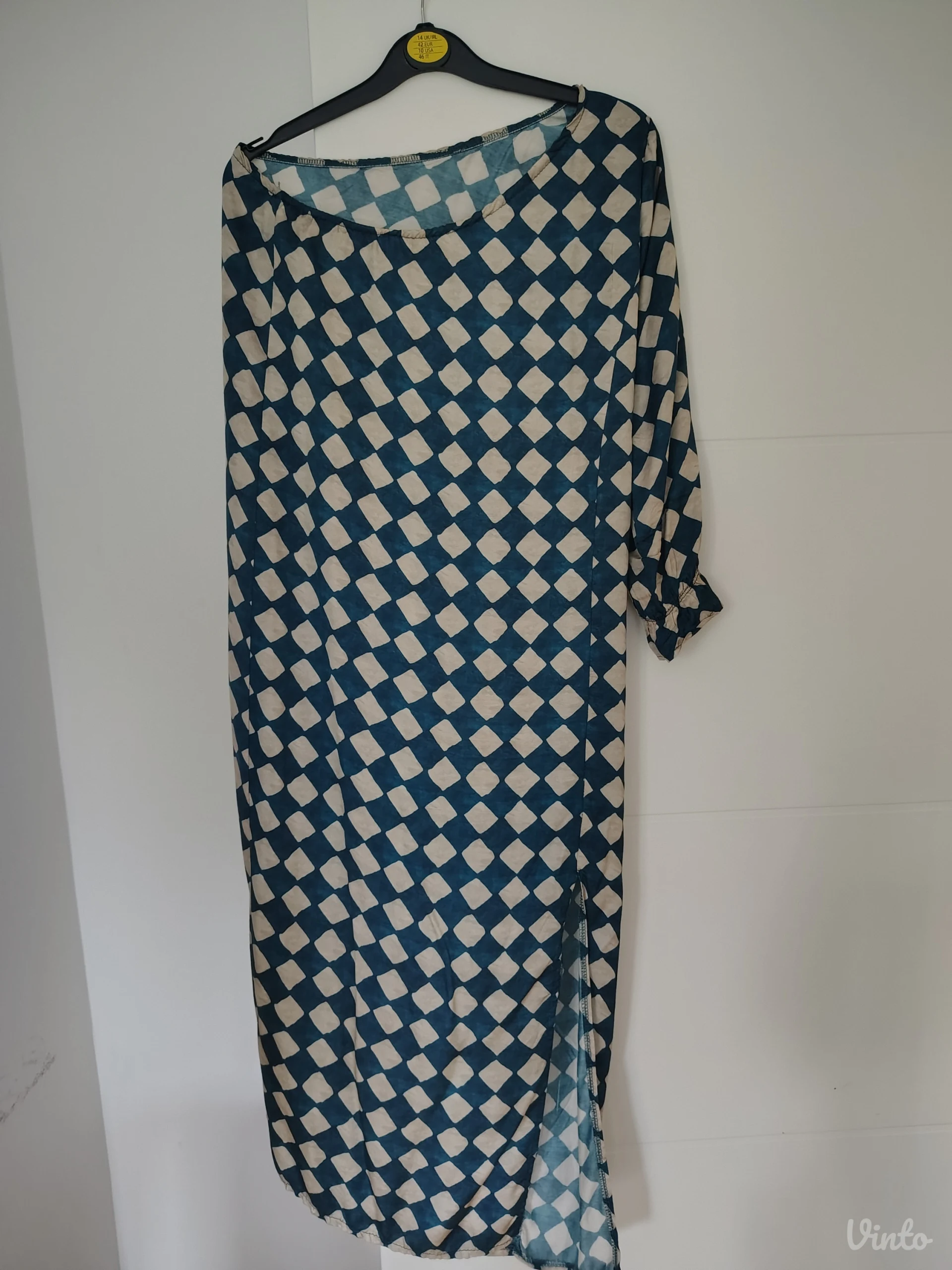 Boutique haljina iz Valensije — jedno rame, mediteranski vibe