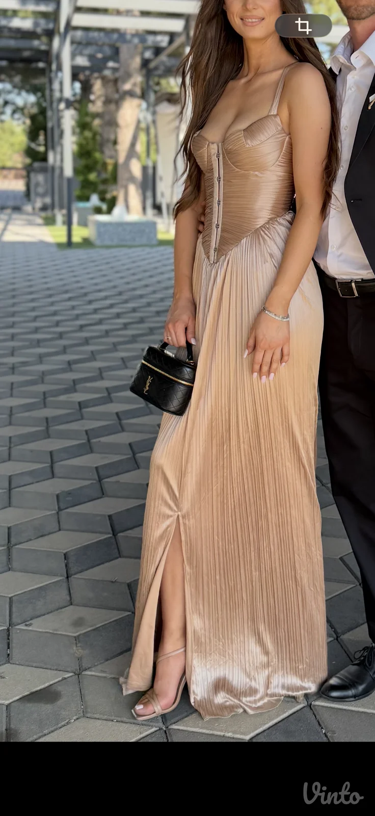 Miss Rosier duga zlatna haljina