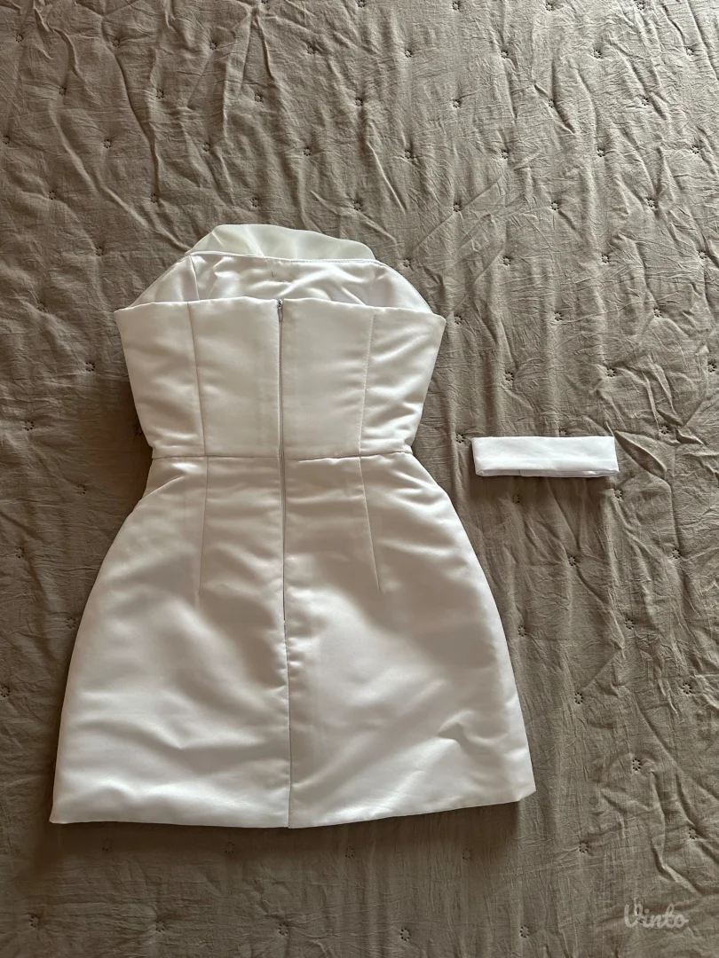 Highness bela haljinica