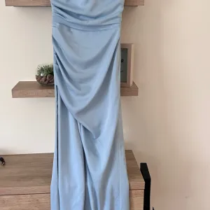 DIZAJNERAKA duga haljina