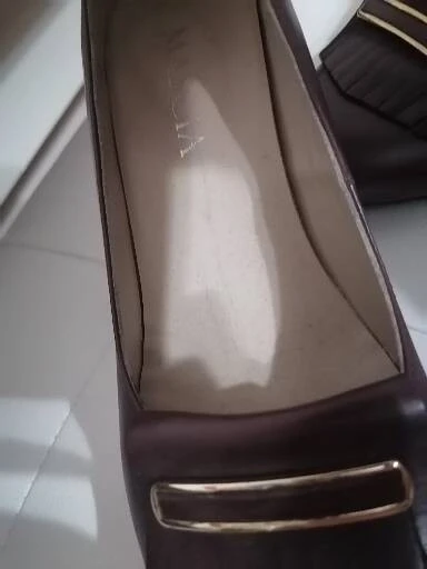 Mascia bordo cipele 100% koža novo 39