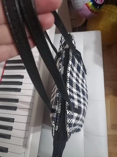 RAYCA prelepa torba od prirodne kože NOVO