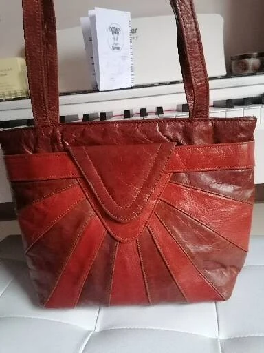 Torba iz Tunisa od pečene kamilje kože kao nova