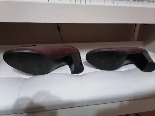Mascia bordo cipele 100% koža novo 39
