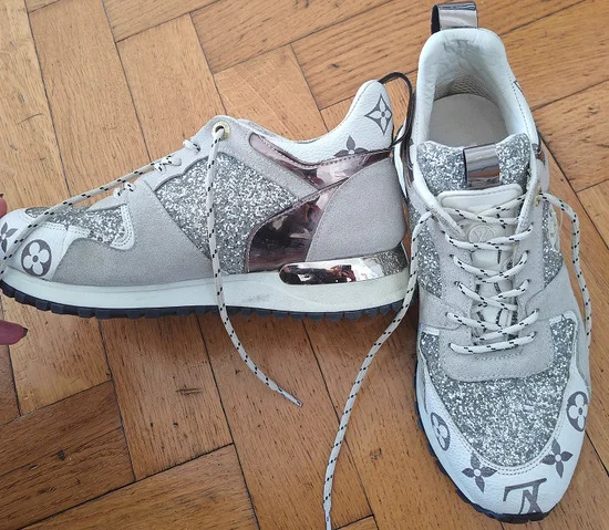 Lv Supreme patike NOVO