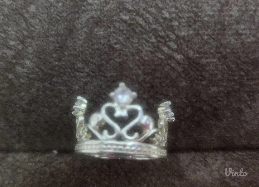 Srebrni prsten Kruna