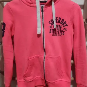 Superdry duks