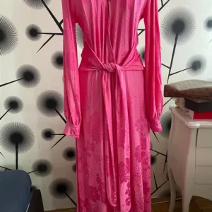 Zara žakard haljina