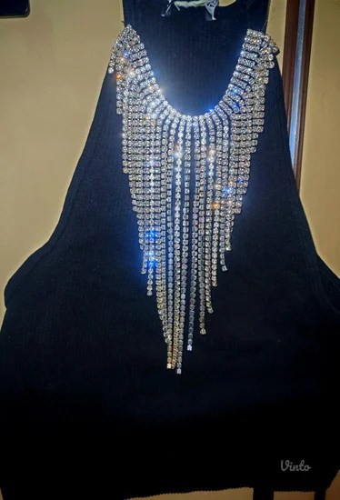 Zara top sa ''ogrlicom'' xs-s