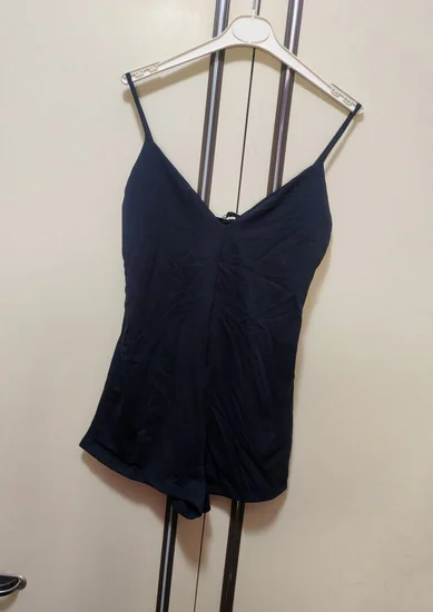 Zara crni kratki kombinezon s/m