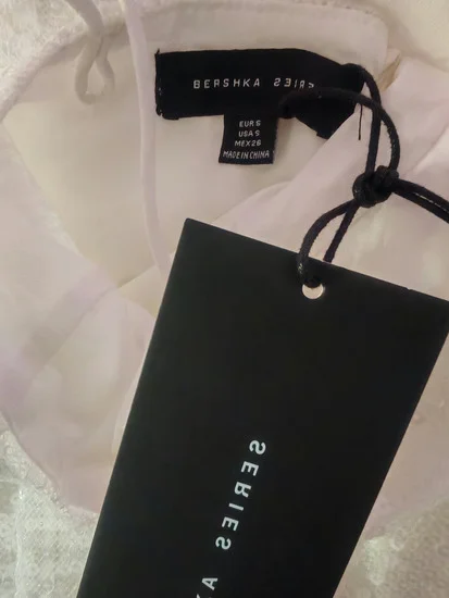 Bershka sljokicasta midi haljina s/m