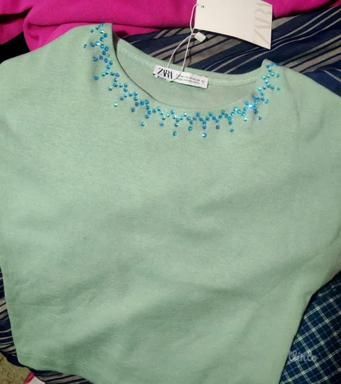 Zara rezedo mint crop top sa cirkonima s - m