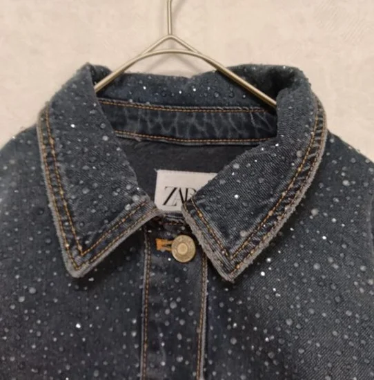 Zara denim jakna sa kamencicima M, etiketa