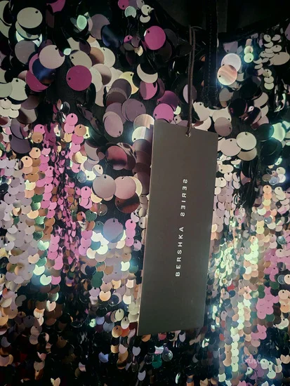 Bershka sjokicava haljina m - l sa etiketom