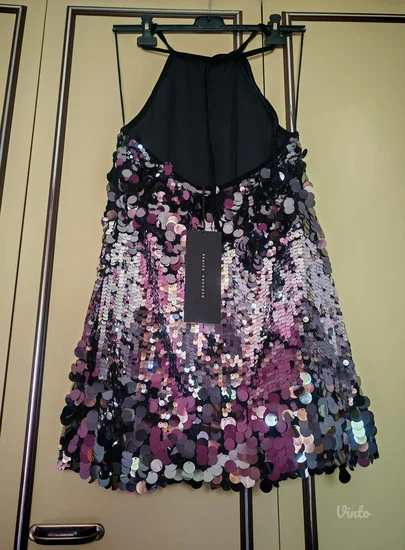 Bershka sjokicava haljina m - l sa etiketom