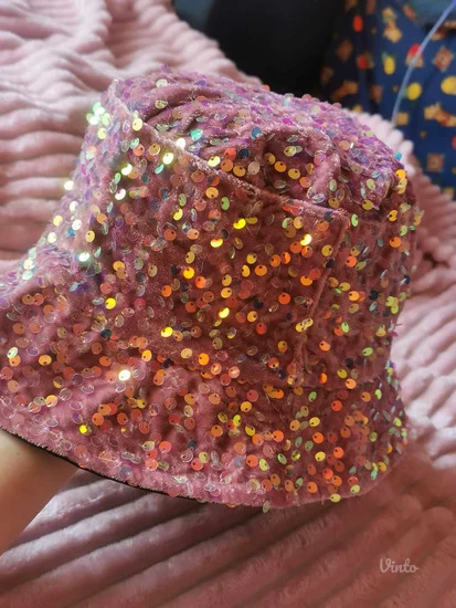 Novo, plisana Bucket kapa sa šljokicama roze