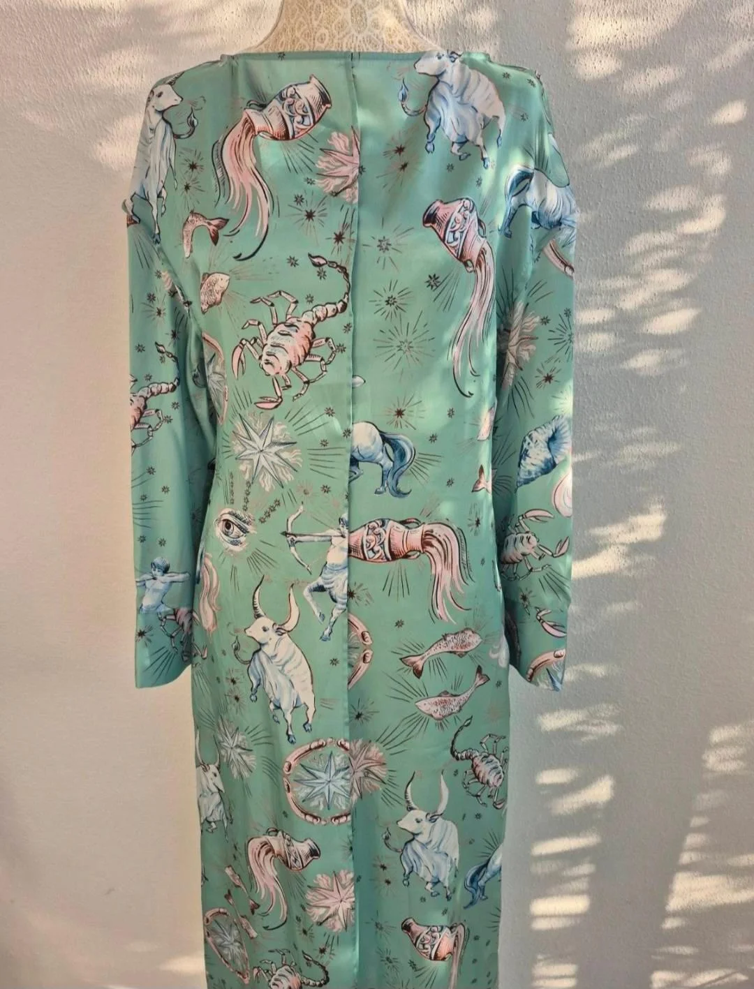 Zara satenska zodiak midi haljina xs - s