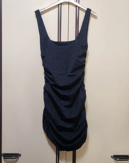 Zara drapirana crna haljina cela od cirkona, xs/s