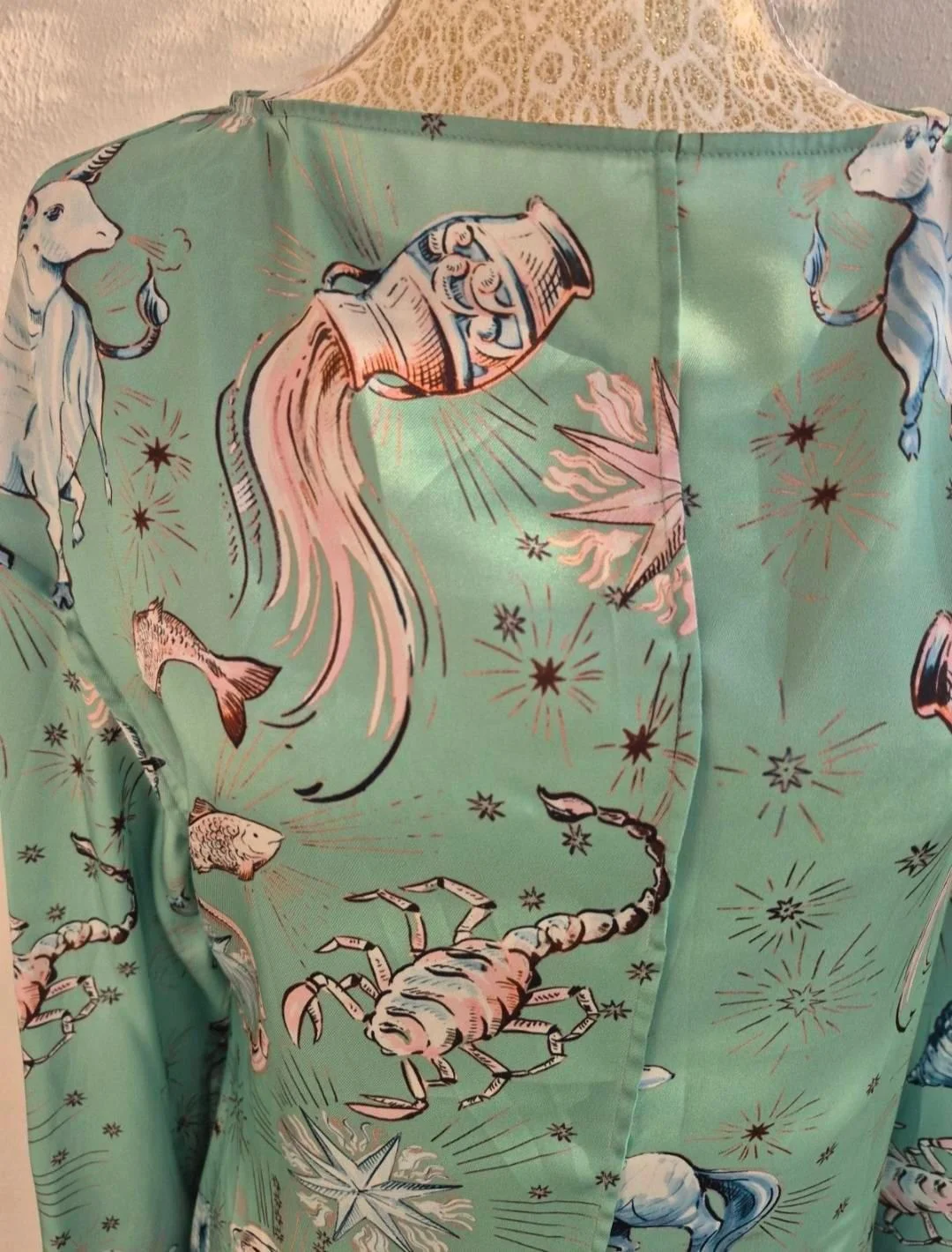 Zara satenska zodiak midi haljina xs - s