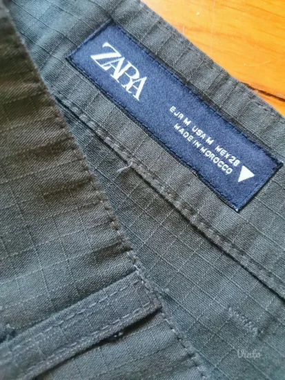 Zara maslinasta cargo mini suknja, vise odg za S