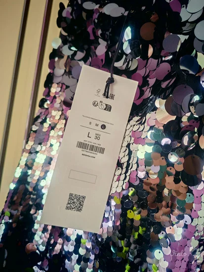 Bershka sjokicava haljina m - l sa etiketom