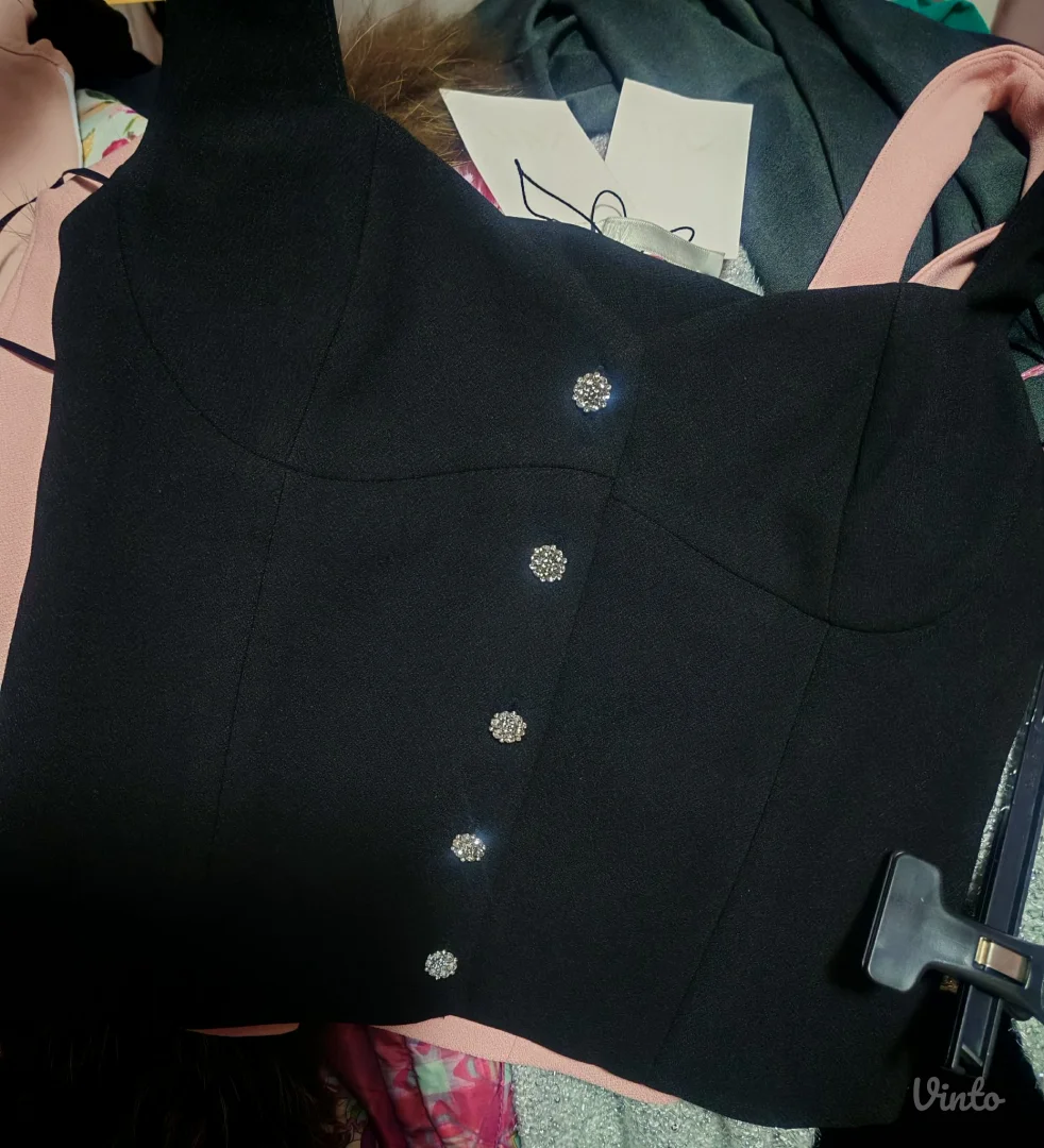 Zara crni top prsluk