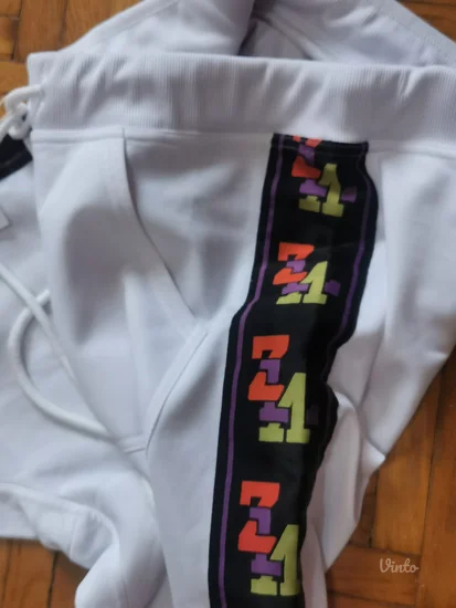 Zla Zla harlem trenerka XS, etiketa