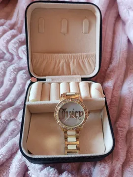 Juicy Couture stainless steel gold sat