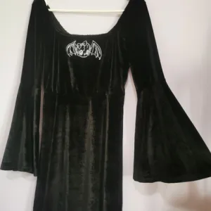 NOVO plišana Bat haljina S - M