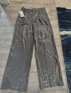 Zara poslovne pantalone sljokicave M