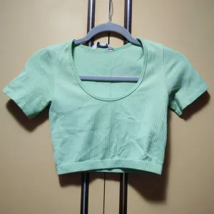 Novo, stradivarius seamless mint crop top