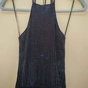 Novo sa etiketom, zara topic sa kristalima s / m