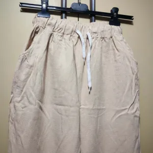 Novo, lanene pantalone uni