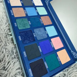 Jeffree Star Blue Blood paleta senki
