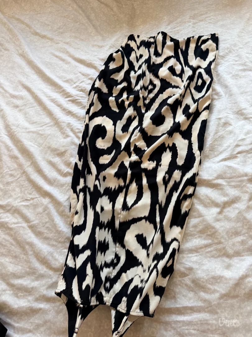 H&M ženska haljina, 34 veličina