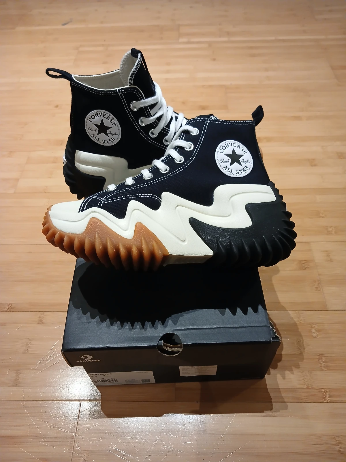 NOVE Converse Run Star Motion,39