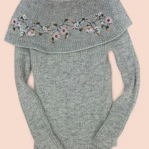 Džemper spuštenih ramena