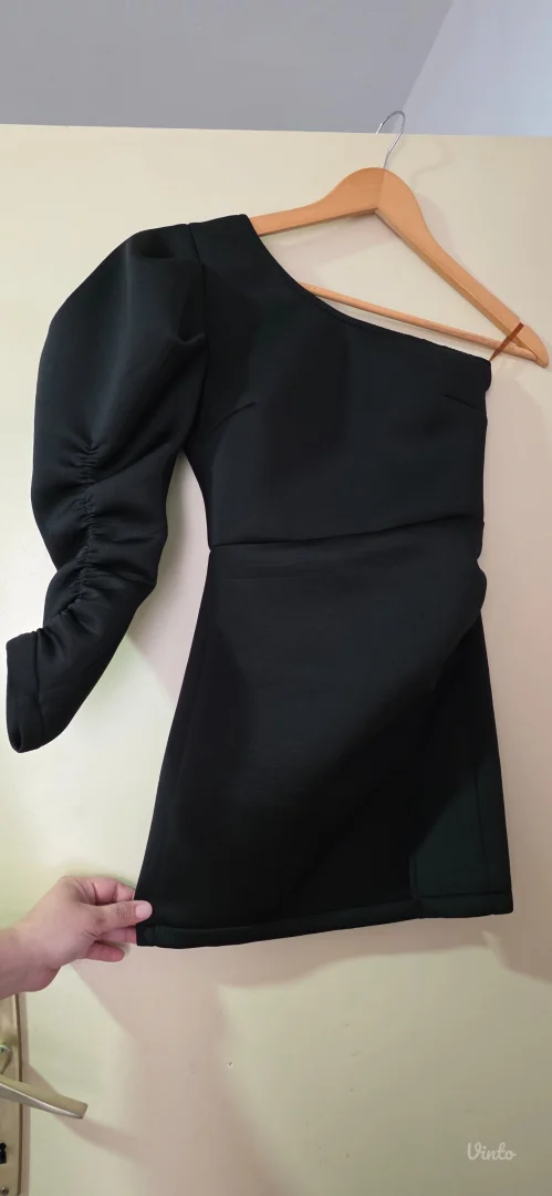 Blondy- crna haljina