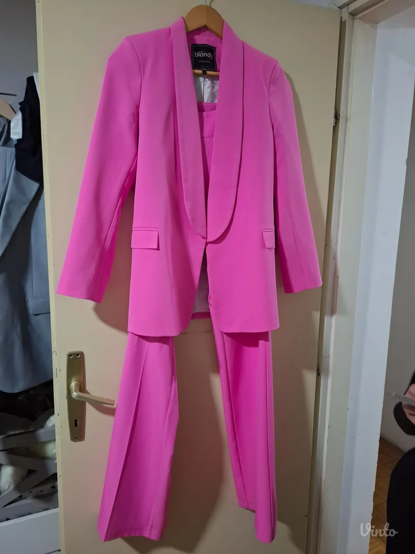 Blondy odelo limitirano