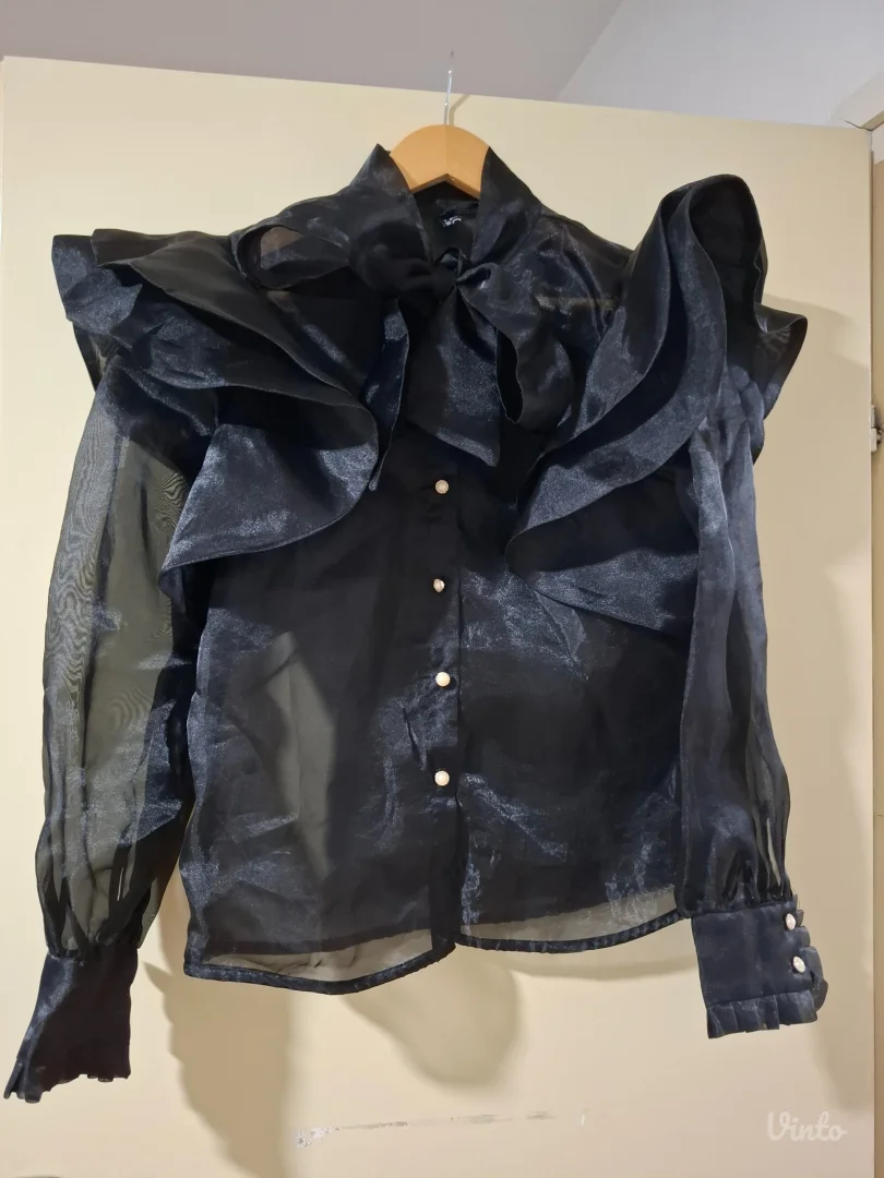 Crna elegantna kosulja