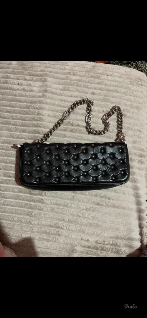 Cesare Paciotti original clutch – quilted, metal chain, prava koža