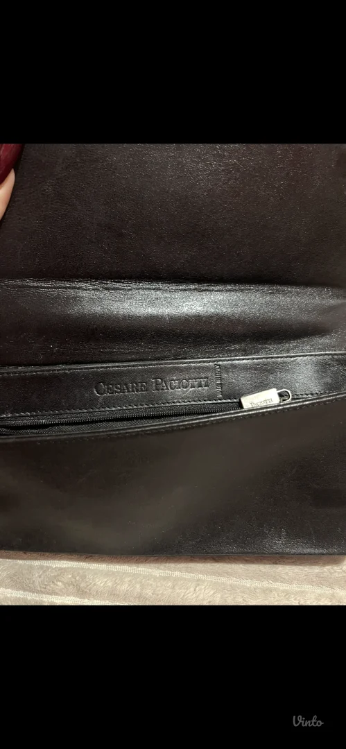 Cesare Paciotti original clutch – quilted, metal chain, prava koža