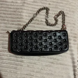 Cesare Paciotti original clutch – quilted, metal chain, prava koža
