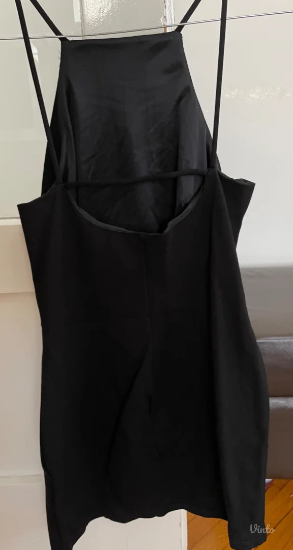 Stradivarius-crna haljina