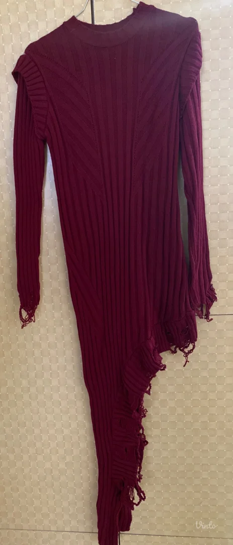 Bordo vunena haljina