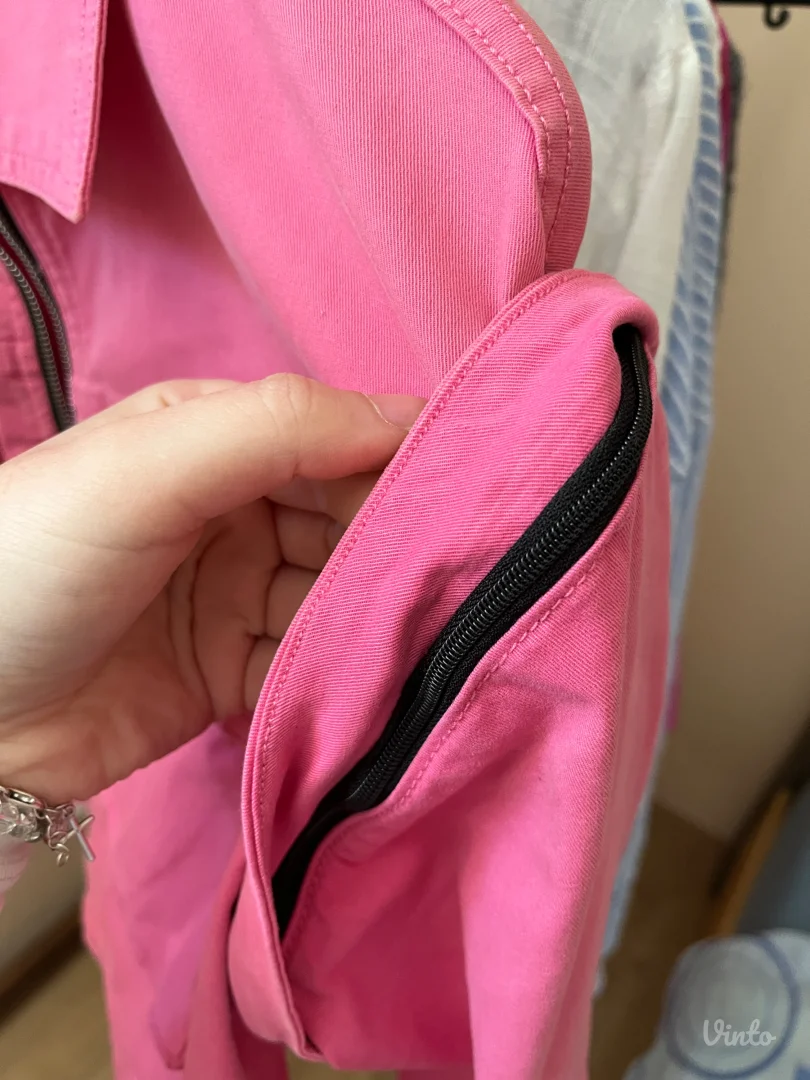 Bershka jakna/prsluk